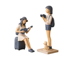 decorative showpieces and figurines